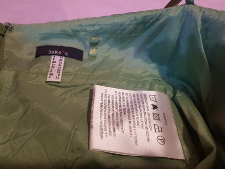 Šaty slávnostné, 34