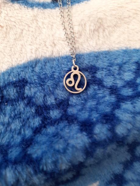 Náhrdelník zo znamením,