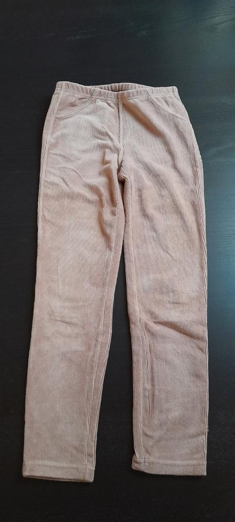 Menčestraky leginy 9 r, calzedonia,128