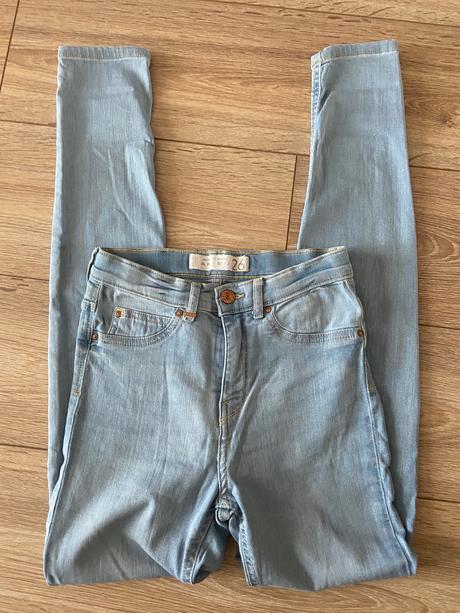 Bledomodré rifle, new yorker,26