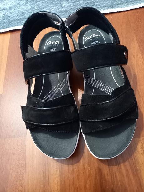 Kožené sandále na suchý zips, ara,39