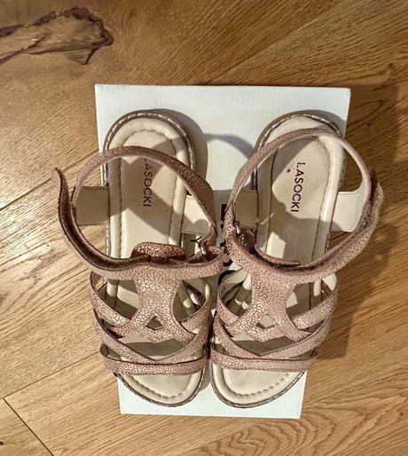 Sandale kožene, lasocki,32