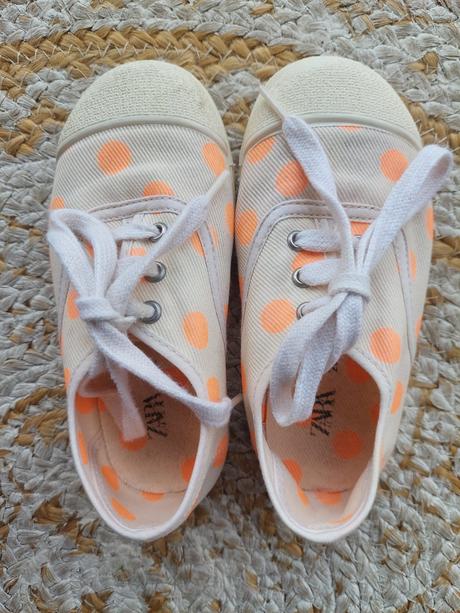 Bodkovane tenisky, zara,25