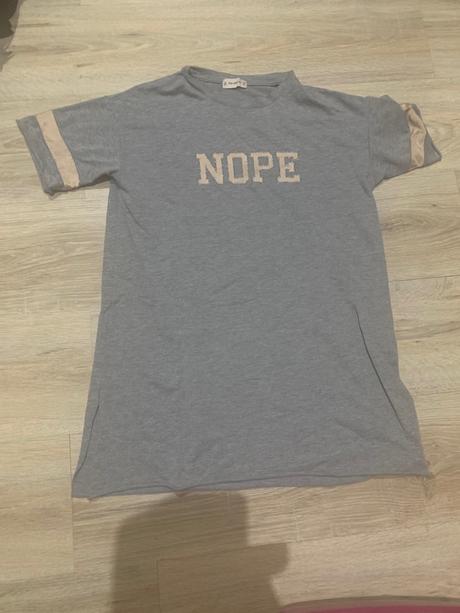 Predĺžené tricko xs az s, pull&bear,xs