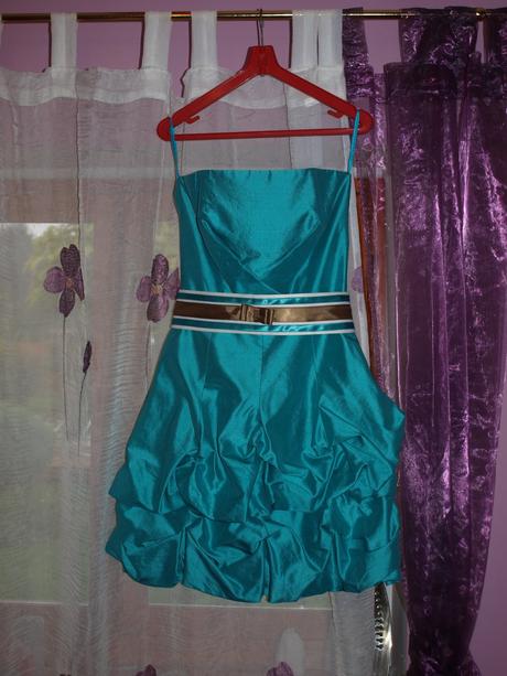 Krátke spoločenské šaty, 38