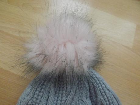 Zimná čiapočka so šálom, <50