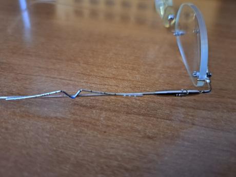 Rám na dioptrické okuliare,