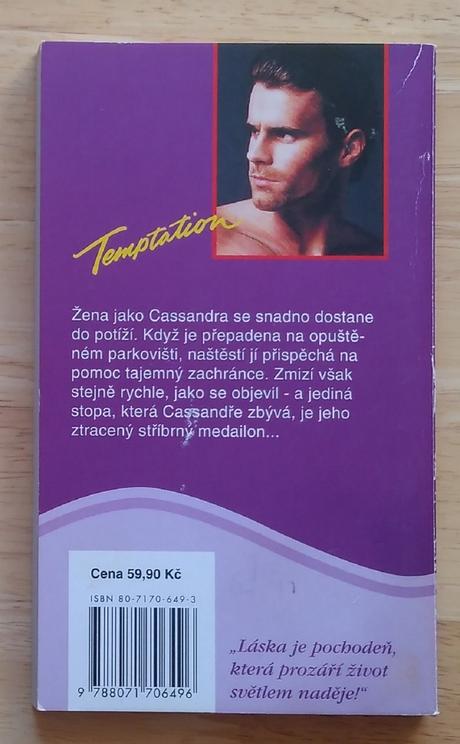 Tajemství stříbrného medailonu, alyssa deanová, 