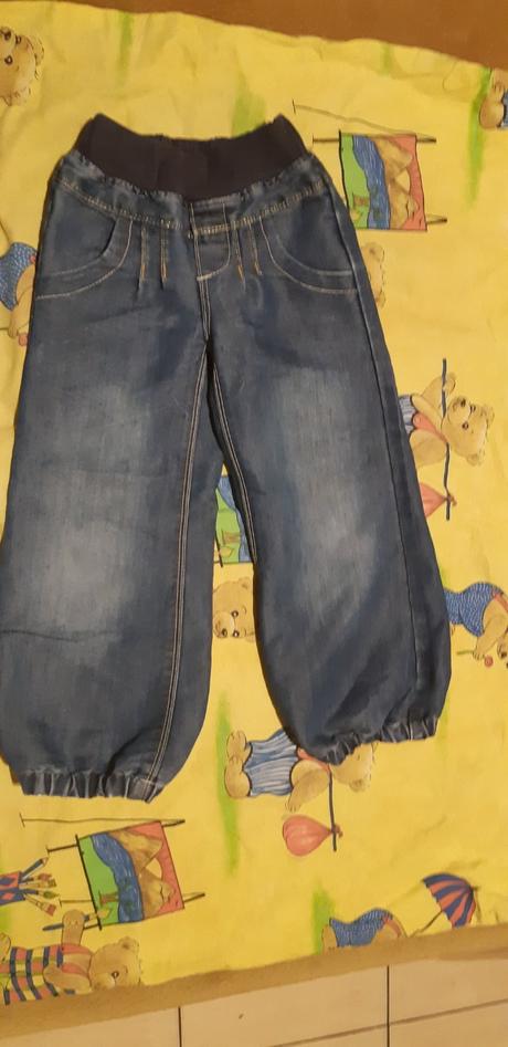 Dievčenské nohavice, 104