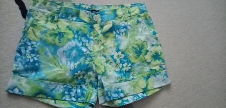 Rinascimento šortky, s