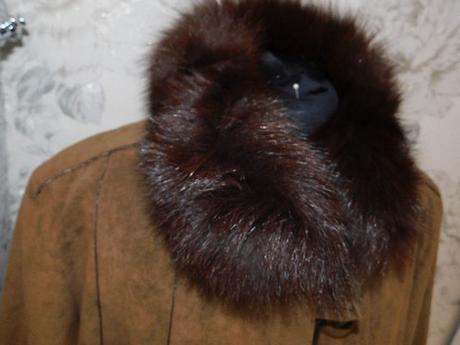 Luxusny kabat s odonimatelnou podsivkou, 46