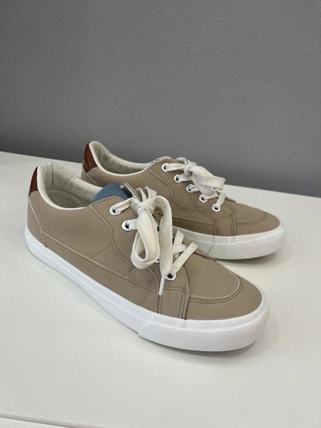 Tenisky reserved, reserved,37