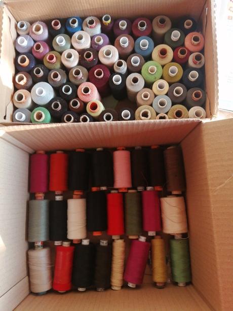 Mam na predaj niť do stroja cca 80ks,