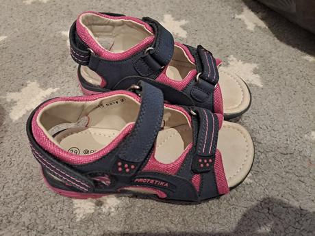 Sandalky, protetika,29