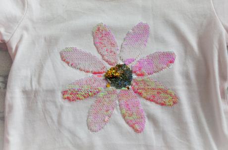 Tričko s meniacimi flitrami-110, takko,110