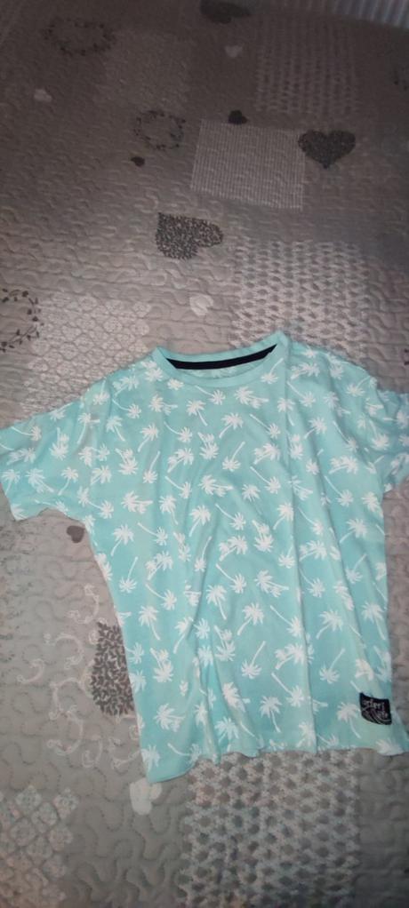 Krásne tričko, sinsay,134