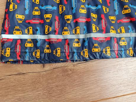 Vetrovka do dazda 122/128, lupilu,122