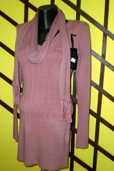 Dámsky svetrík red queen fashion., m / s / xs