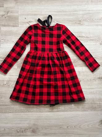 Vianočné šaty, 140