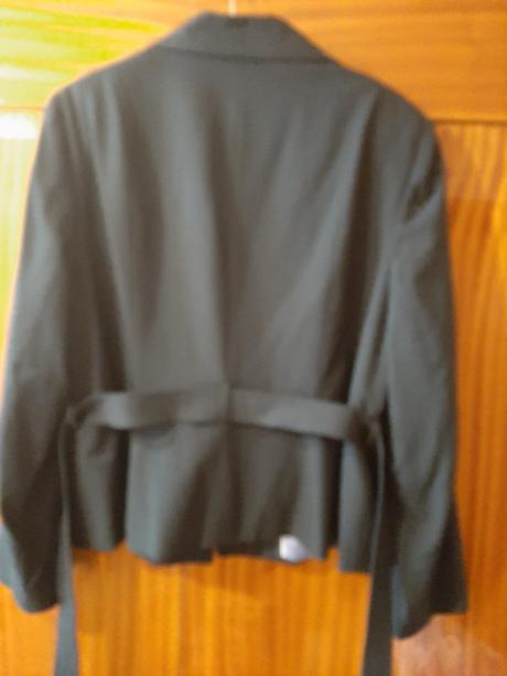 Čierne dámske sako č. 48, 48