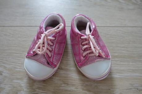 Capačky trblietavé, 18