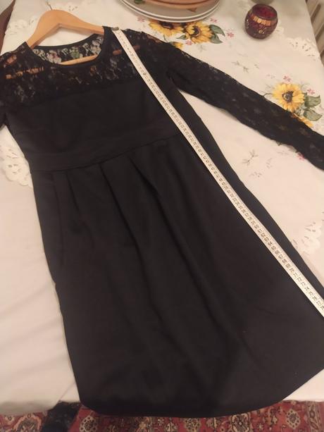 Malé čierne šaty, amisu,36