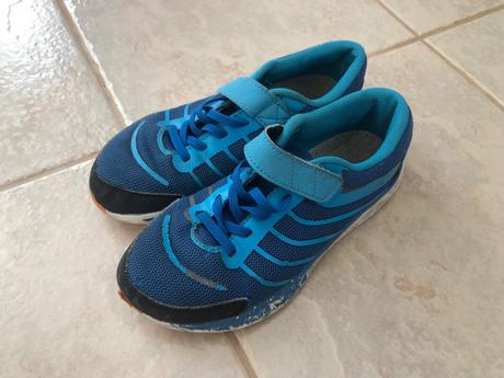 Ľahké sieťove tenisky, 34