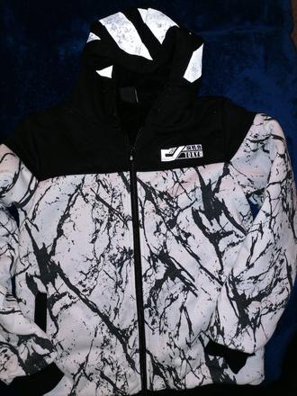 Hrubá mikina, chapter young,146