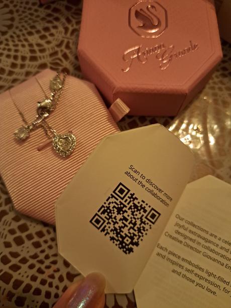 Srdce s náhrdelníkom, swarovski