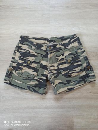 Vojenské kraťasy, s