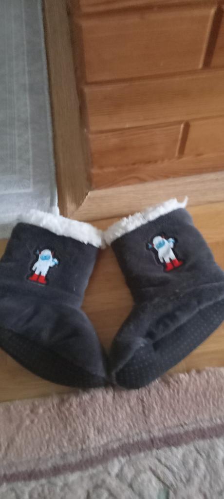 Teplucke papučky, c&a,28