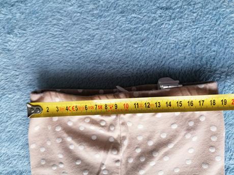 Dvoje legíny, reserved,80