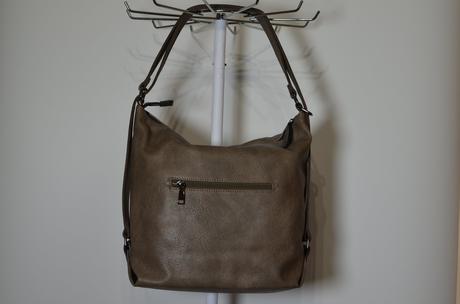 Bledohnedá kabelka-kabelkoruksak, 