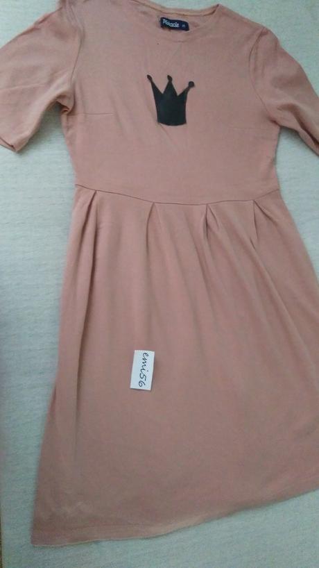 3369. pískacie šaty, xs