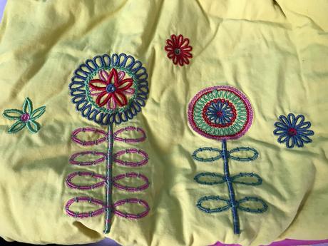 Zimná bundička s výšivkou, marks & spencer,104