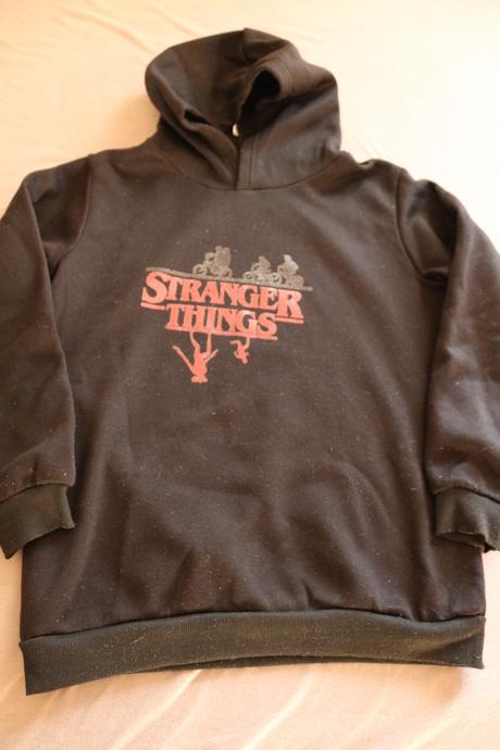 Mikina stranger things, 152