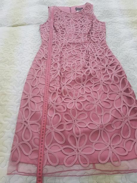 Spolocenske saty, 36