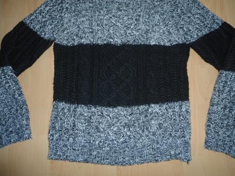 Čierno - sivý sveter, gate,m