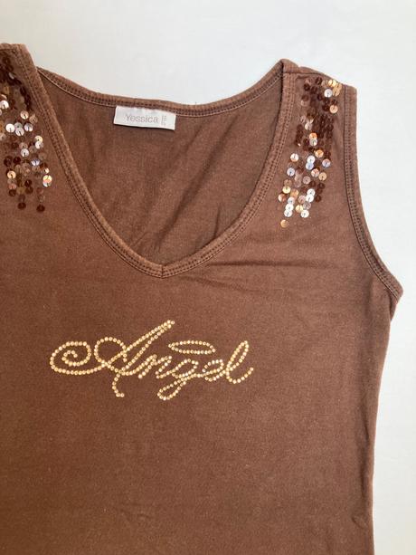 Dámske y2k tielko s kamienkovým nápisom, s