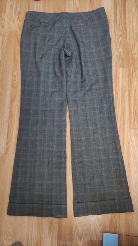 Karo nohavice, 40