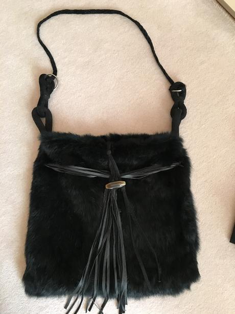 Práva kozusina kabelka magnolia,