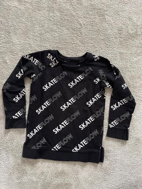 Mikinka, reserved,116