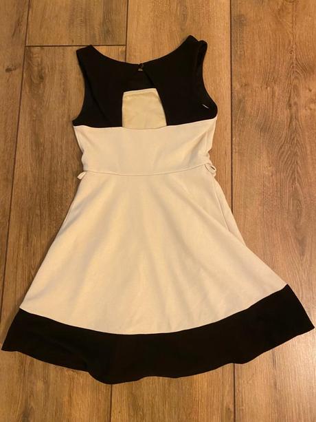 Šaty bielo čierne, xs