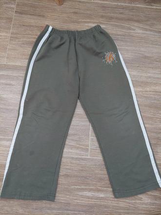 Tepláky č.104, 104