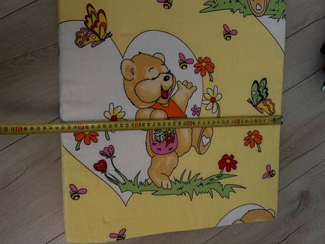 Drevená kolíska s balíkom oblečenia, šírka (cm): 50,dĺžka (cm): 80