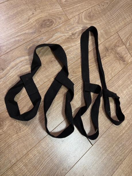 Popruhy na jogamatku, 