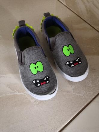 Papučky+druhe zdarma, deichmann,27