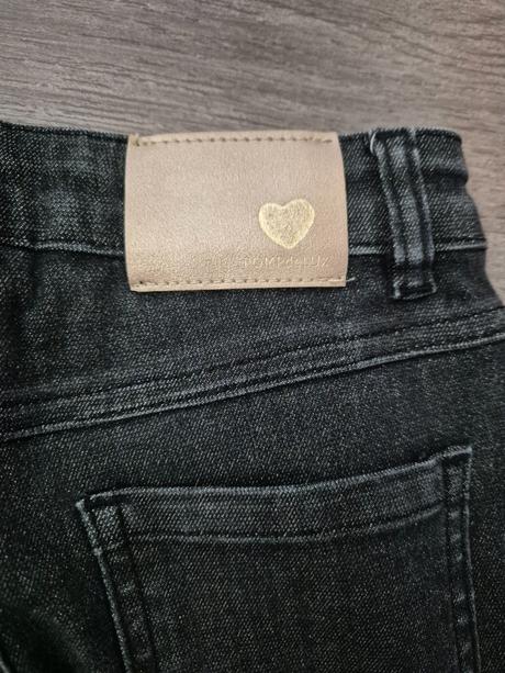 Trblietavé rifle, pompdelux,140