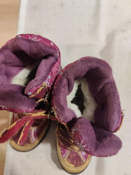 Darujem zimne topanky baťa veľ.28, baťa,28