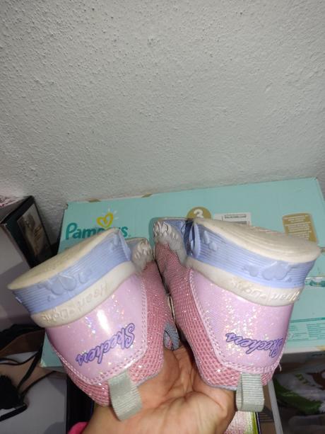 Svietiace tenisky, skechers,36